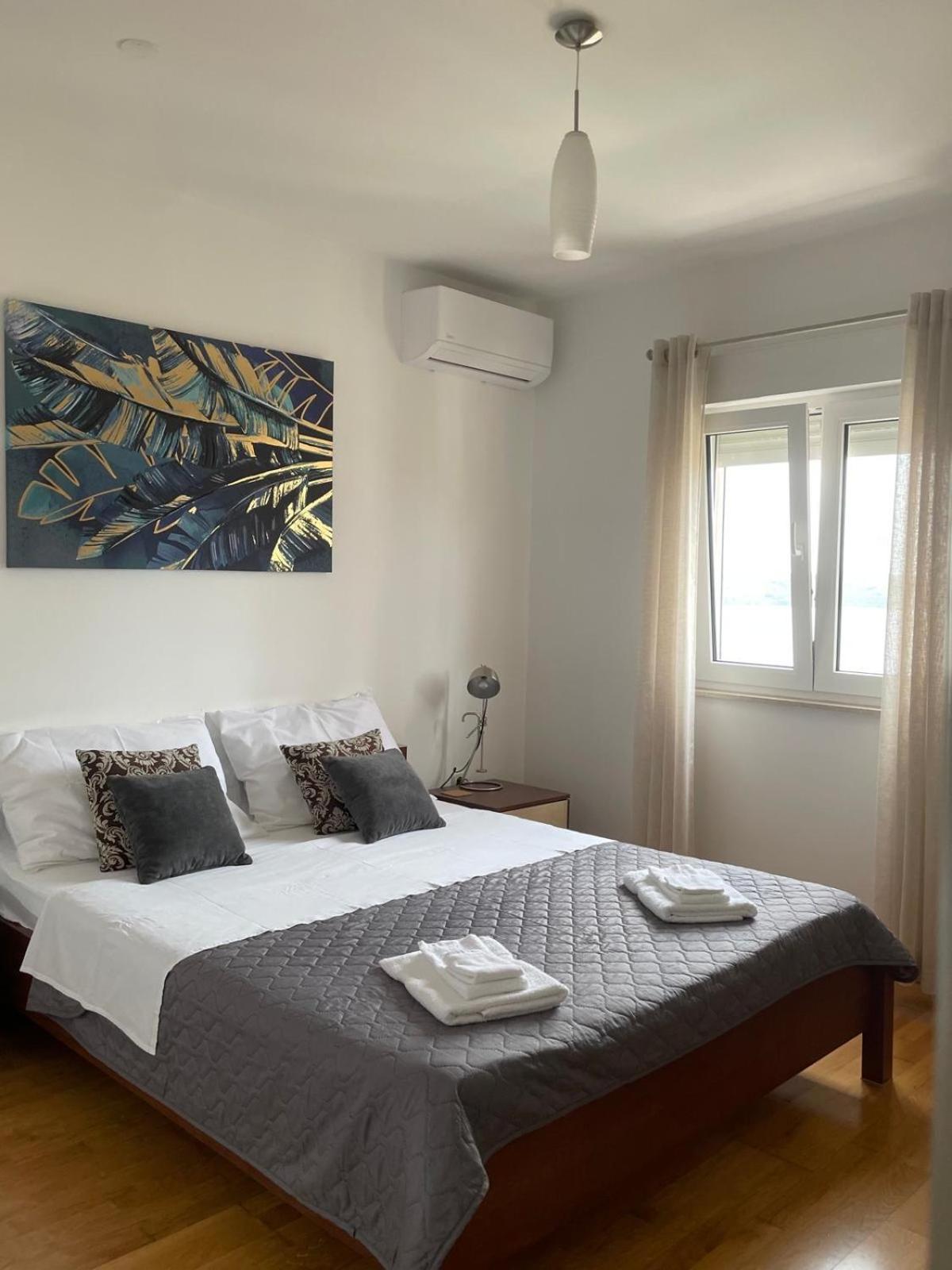 Apartman Lucia Trogir Exteriér fotografie